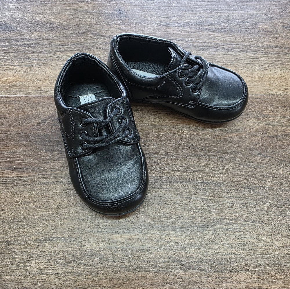Black Dress Shoes for Toddler Boys SIZE: 7 toddler